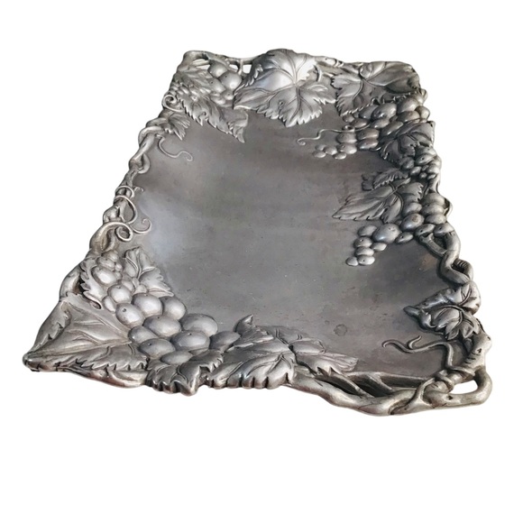 Vintage 1996 Arthur Court Grape Vine 11.5” X 6.25” Handmade Aluminum Bread Tray - Picture 13 of 16